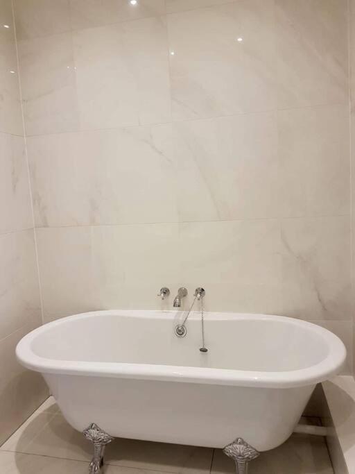 Spacious Apartment In The Heart Of Camden Town London Exterior foto