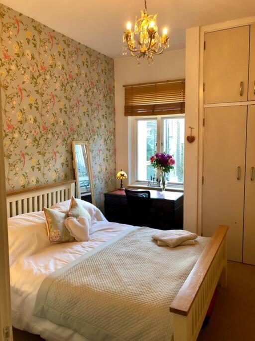 Spacious Apartment In The Heart Of Camden Town London Exterior foto